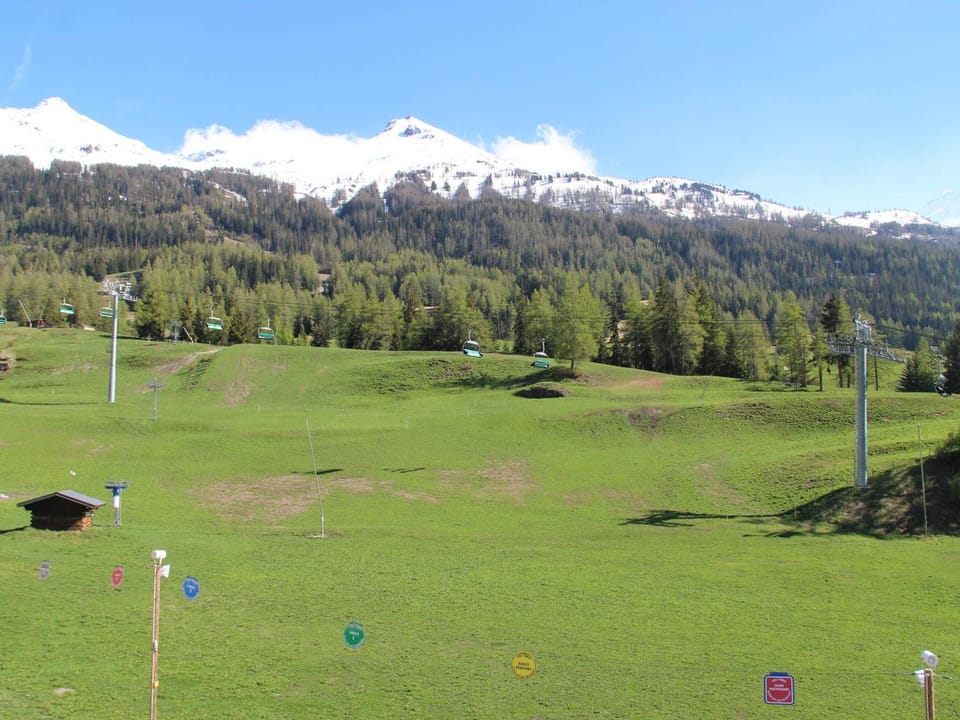 Appartement cosy 4 pers. avec balcon, WiFi et draps fournis - FR-1-508-173 Apartment in Auvergne-Rhône-Alpes