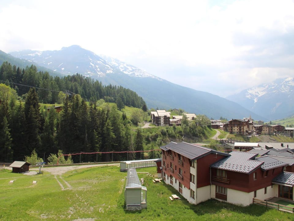 Studio 3 Personnes avec Balcon à Val Cenis Le Haut, Proche Pistes et Commerces - FR-1-508-182 Apartment in Piedmont