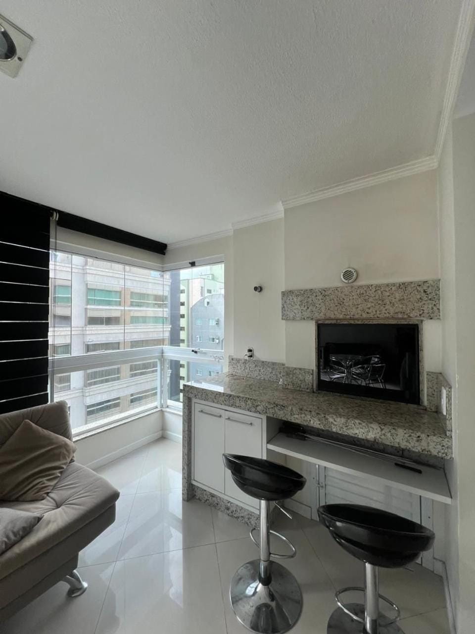 Meia Praia com estilo! 3 suítes, churrasqueira e garagem Apartment in Porto Belo