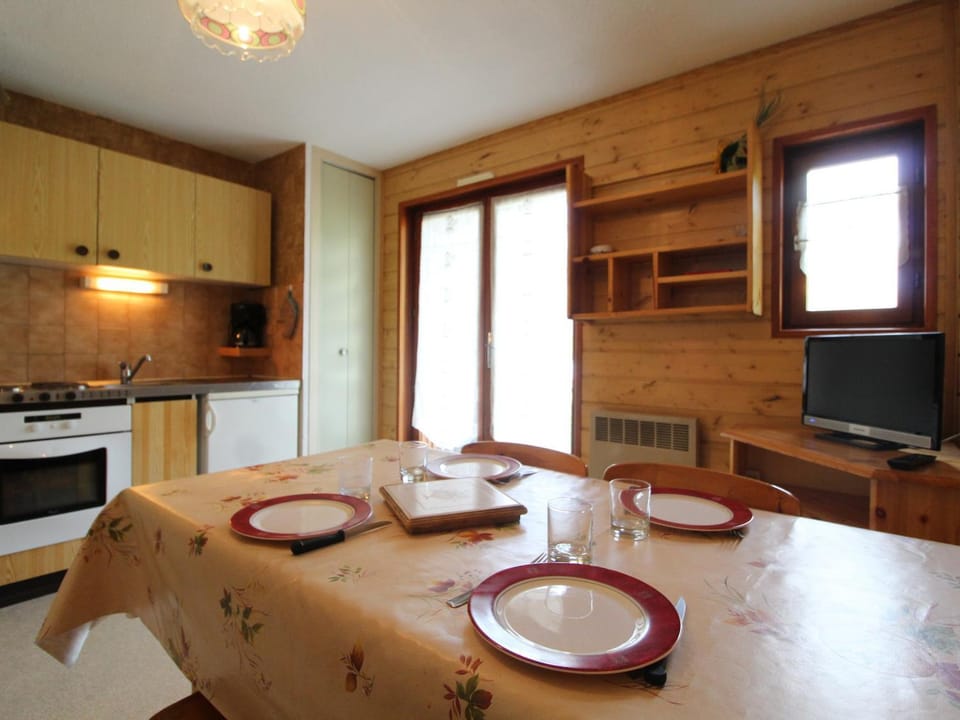 Appartement pour 4 à Val Cenis Lanslevillard, proche caravaneige et remontées mécaniques - FR-1-508-209 Apartment in Auvergne-Rhône-Alpes