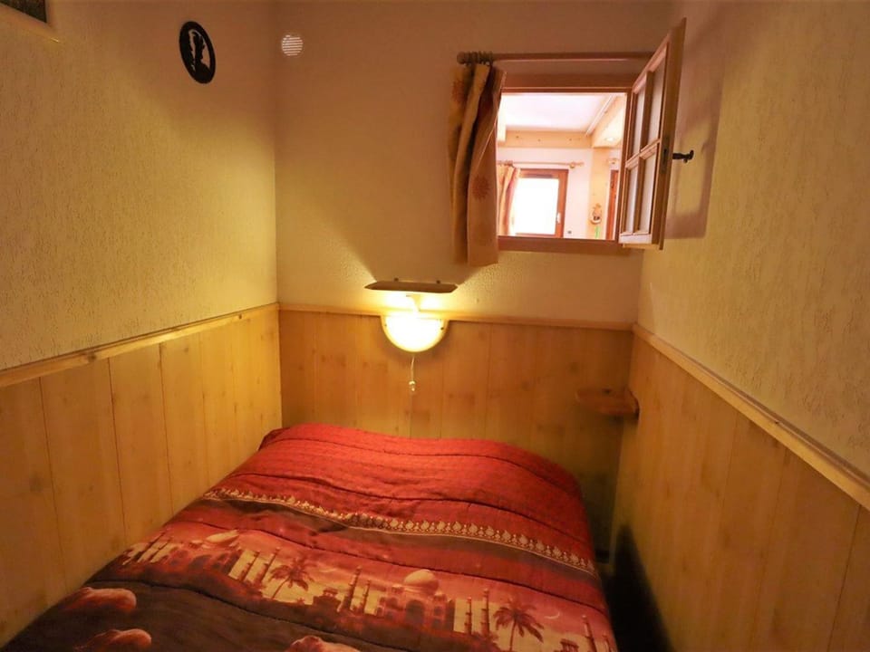Appartement fonctionnel 4-6 pers avec piscine, TV, lave-vaisselle et balcon à Arêches-Beaufort - FR-1-342-161 Apartment in Haute-Savoie