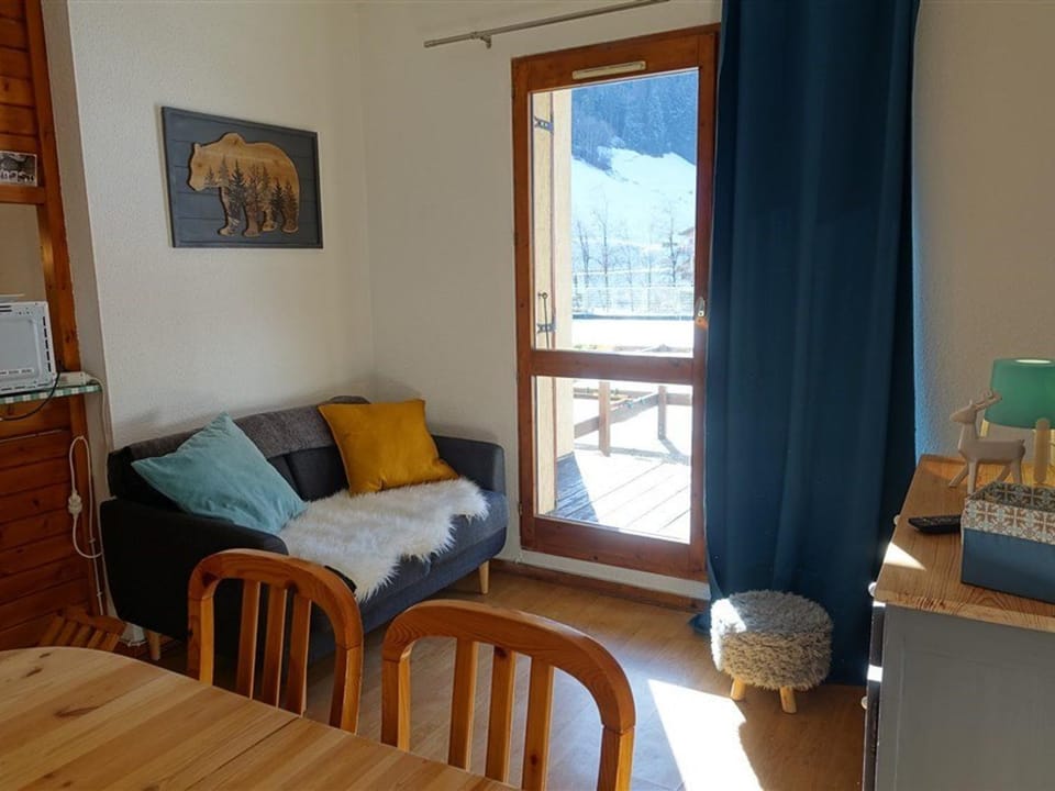 Appartement familial à Arêches-Beaufort - 6 pers, 3 chambres, terrasse, piscine, proche ski et village - FR-1-342-166 Apartment in Haute-Savoie