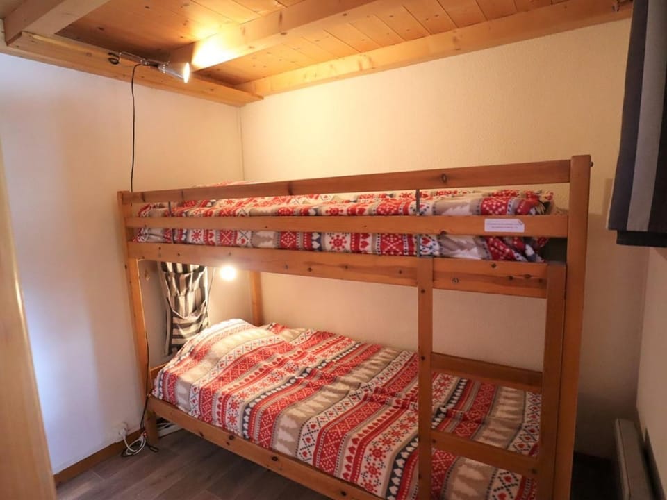 Duplex spacieux 2 chambres avec piscine proche des pistes - FR-1-342-172 Apartment in Haute-Savoie