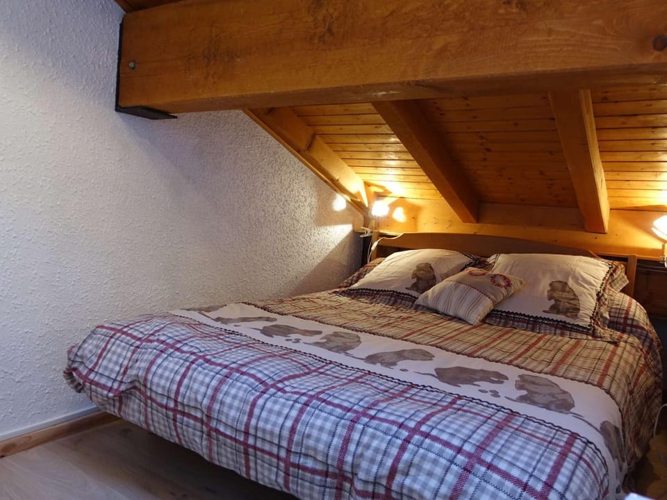 Duplex 2 Chambres, Piscine, Proche Remontées mécaniques, 6 pers - FR-1-342-194 Apartment in Haute-Savoie