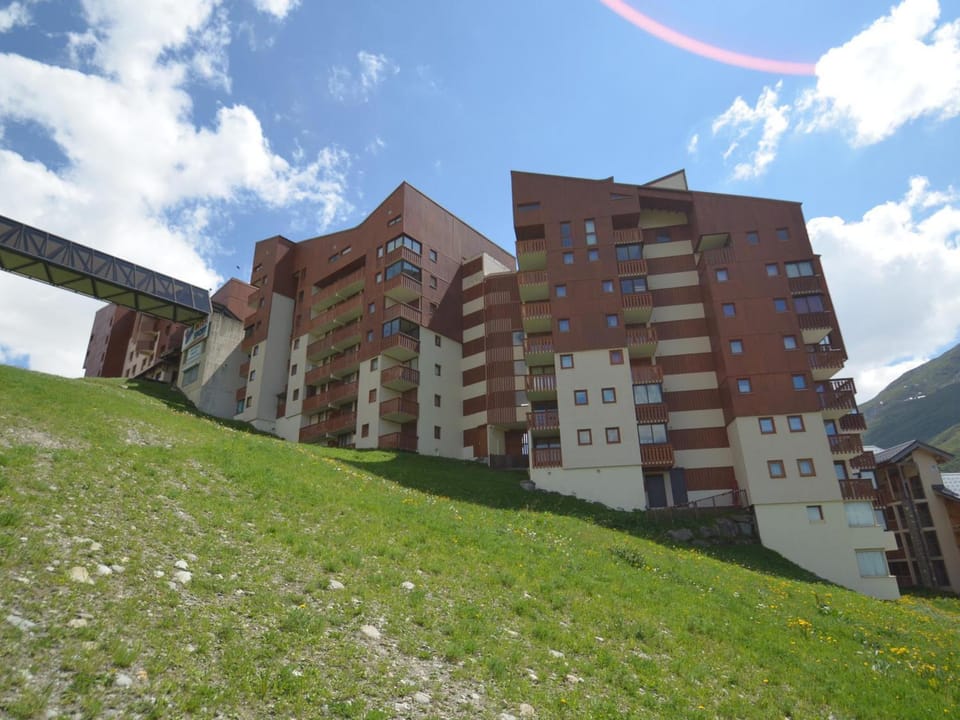 Charmant appartement pour 5, ski aux pieds, bien équipé, proche commerces et piscine à Les Bruyères - FR-1-452-237 Apartment in Les Allues
