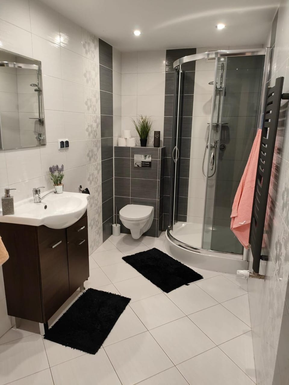 Shower, Toilet, Bathroom