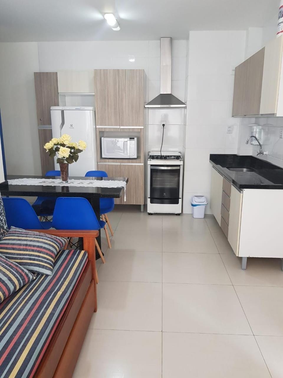 Apto/Suíte com Vista para o Mar - 30 m da Praia Apartment in Florianopolis