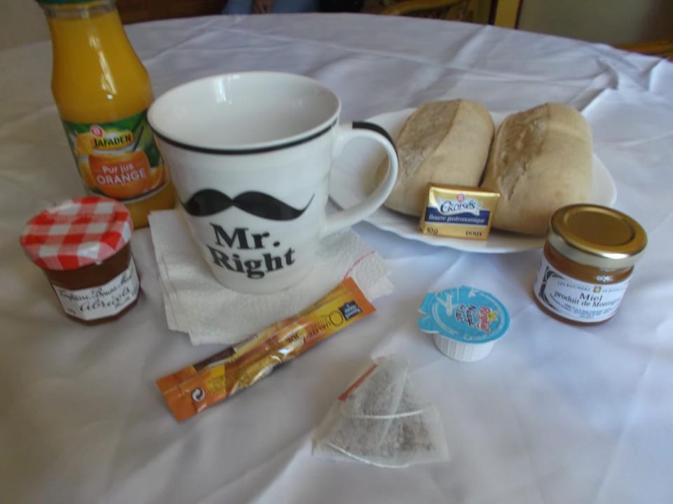 Food and drinks, Breakfast, Continental breakfast