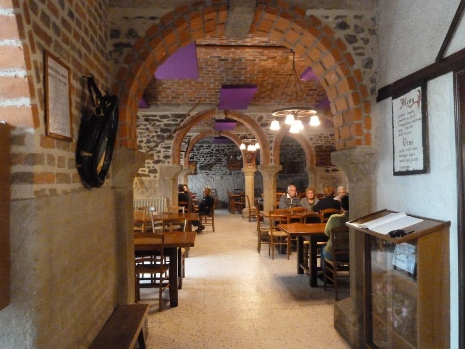 Restaurant/places to eat