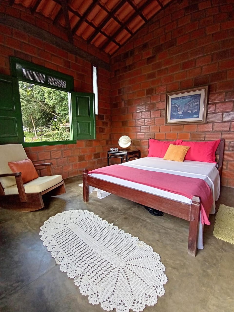 Bed, Photo of the whole room