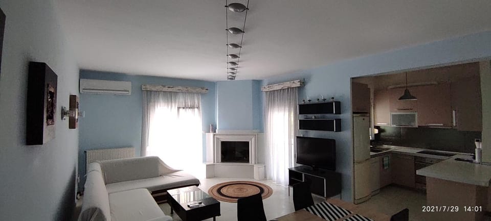 Kitchen or kitchenette, Living room, Seating area