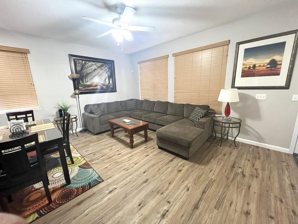 Living room, Seating area, Dining area