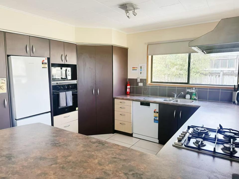 Mountain Top kiwi star holiday home House in Rotorua