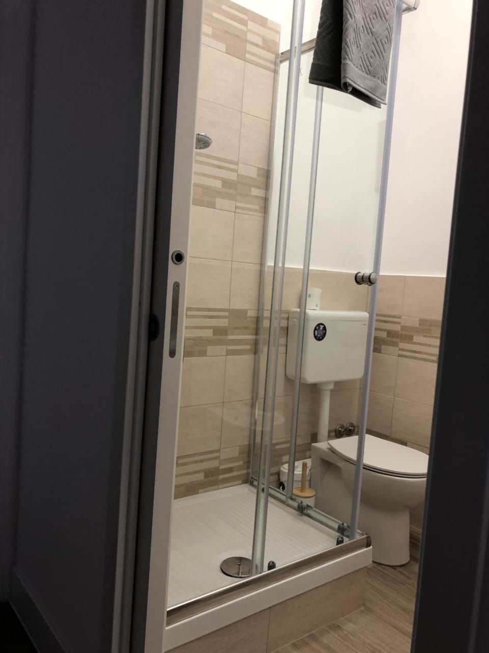 Shower, Bathroom
