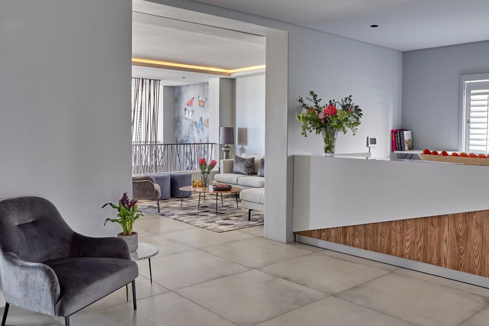 Lobby or reception, Lounge or bar, Seating area, Internal: Not applicable to any particular room