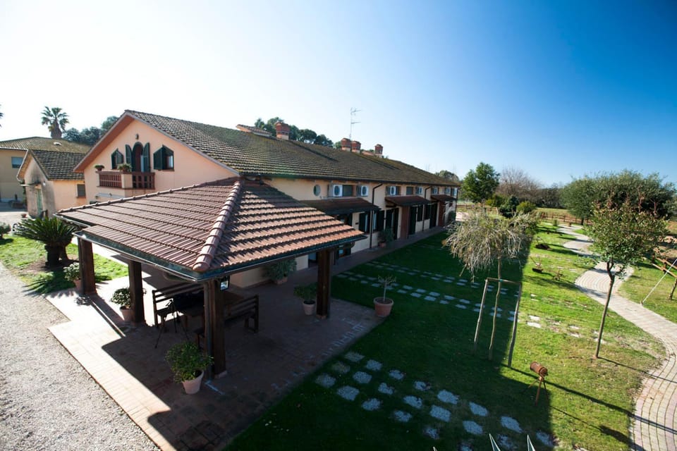 Property building, Spring, Day, Garden, Garden view