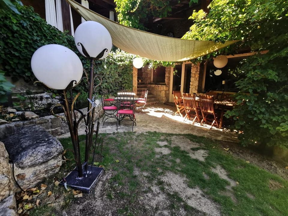 Inner courtyard view
