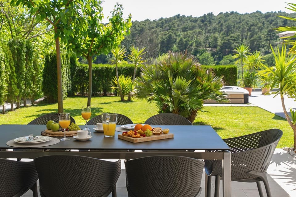 Villa Agava with heated pool, Jacuzzi, sauna, gym, 4 en-suite bedrooms Villa in Split-Dalmatia County