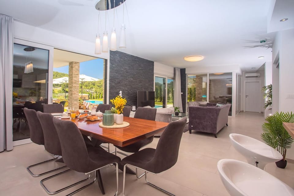 Living room, Dining area, Mountain view, air conditioner