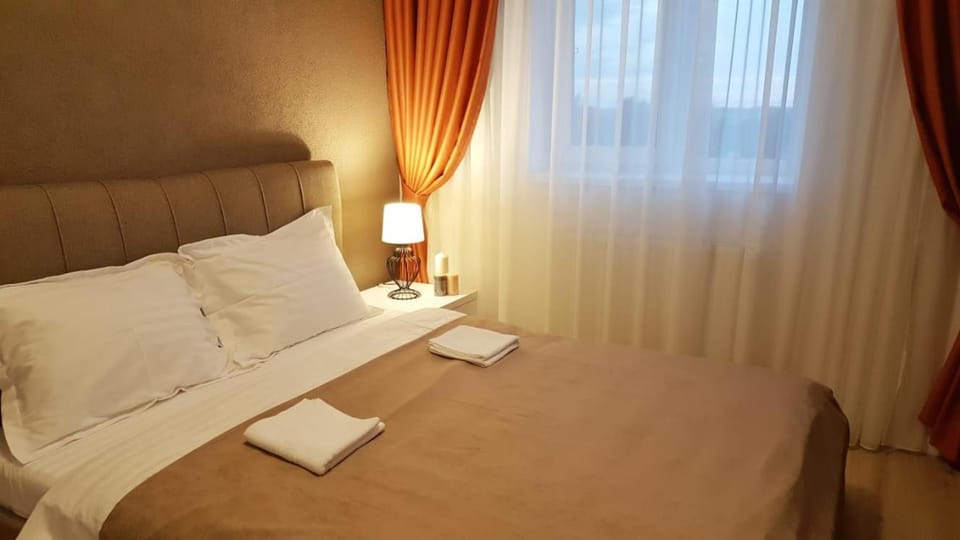 NOEMA Apartment - Central 2 Bedrooms & free parking Apartment in Hungary