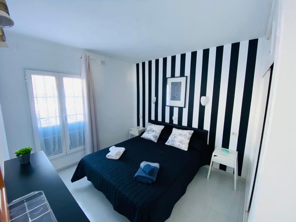 Bed, Bedroom, safe