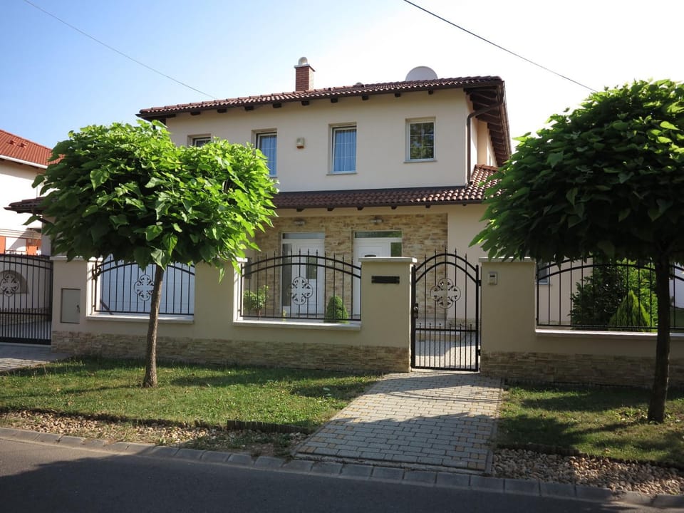 Aura Apartman Apartment in Hungary