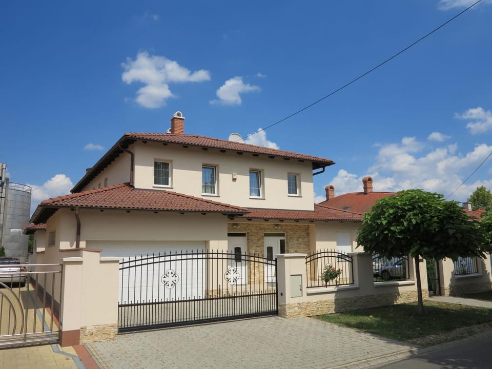 Aura Apartman Apartment in Hungary