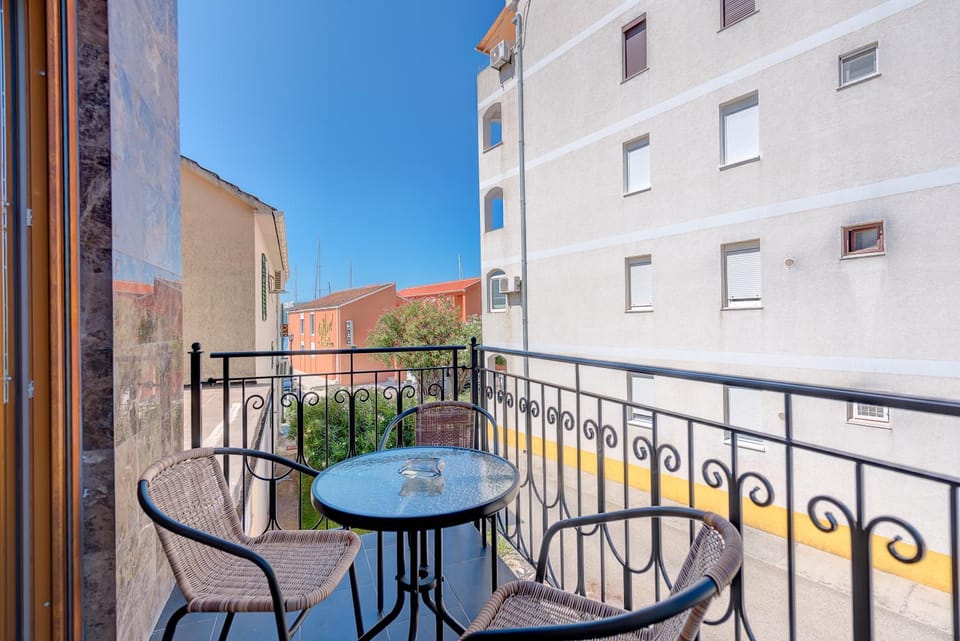 Apartmani Obala Tivat Apartment in Kotor Municipality