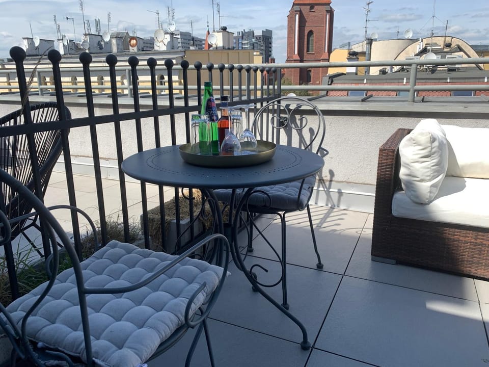 Neighbourhood, View (from property/room), Balcony/Terrace, Area and facilities