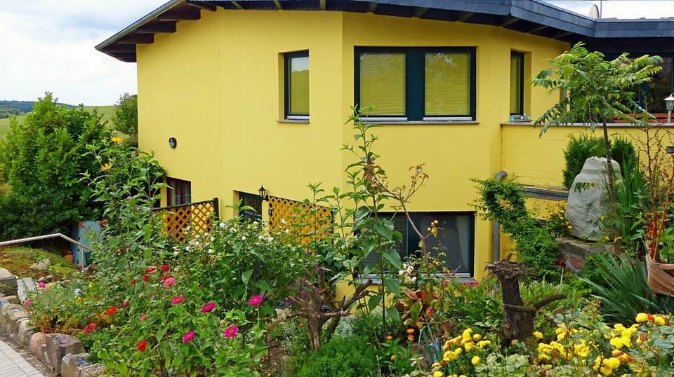 Property building, Facade/entrance, Garden