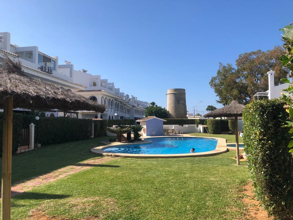 Garden, Swimming pool