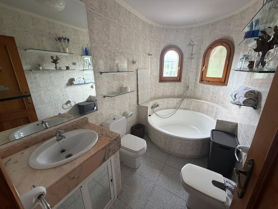 Bathroom, Bath
