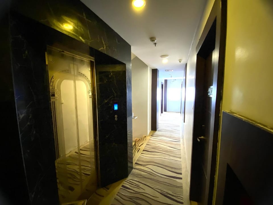 elevator