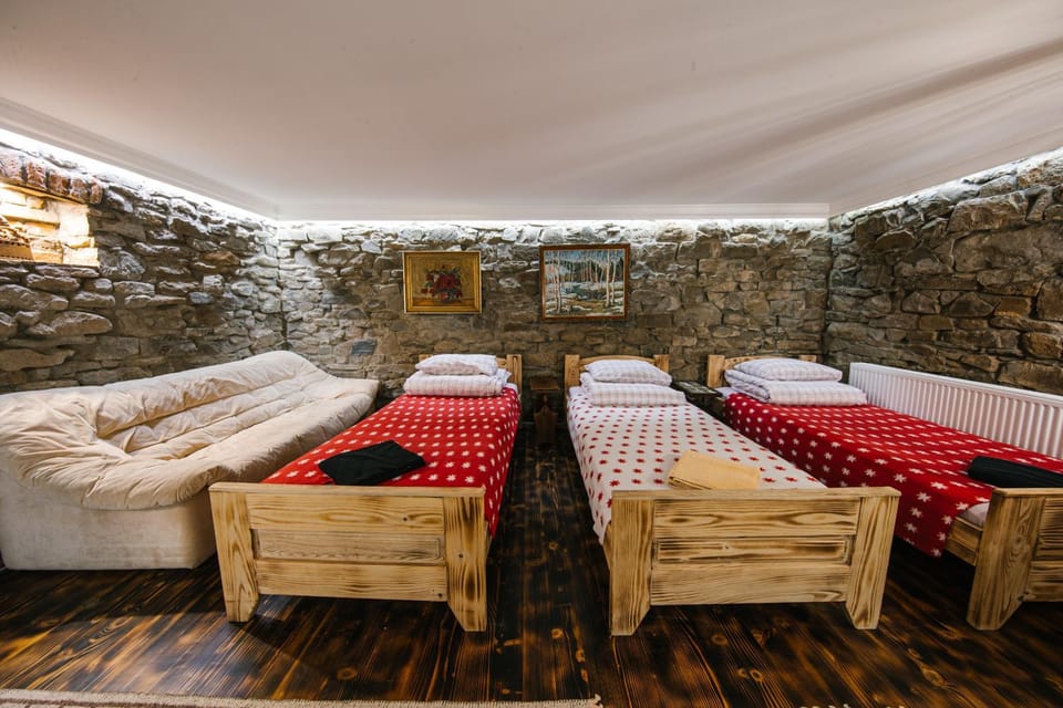 Урочище Rafnivskyi Apartment hotel in Ukraine