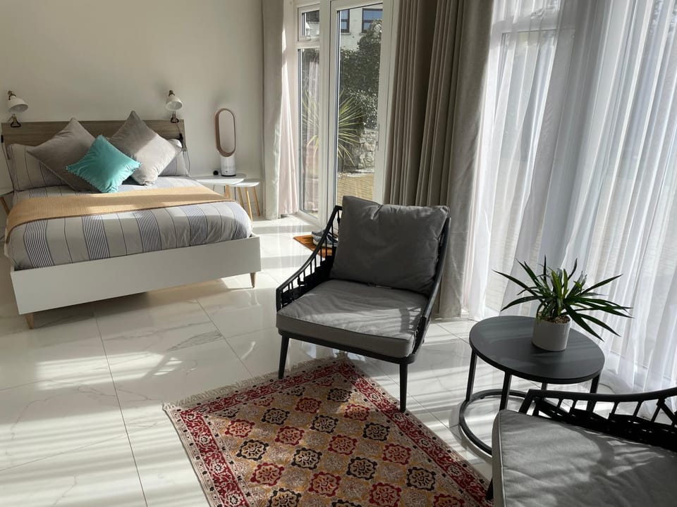 Garden Room Apartment in West Lindsey District