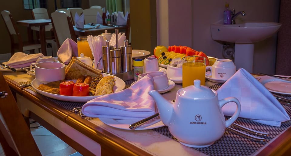 Food and drinks, Food, Breakfast, Continental breakfast, Buffet breakfast, Drinks