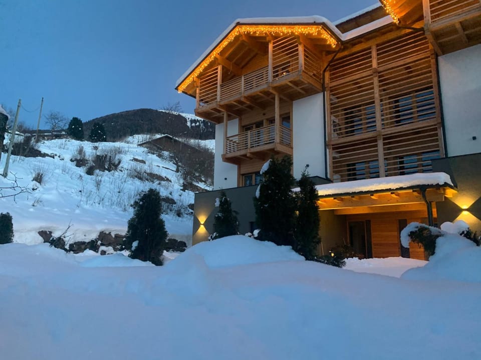 Property building, Winter