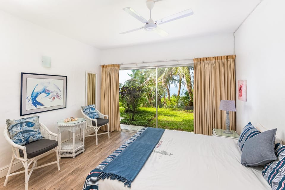 Garden, Bedroom