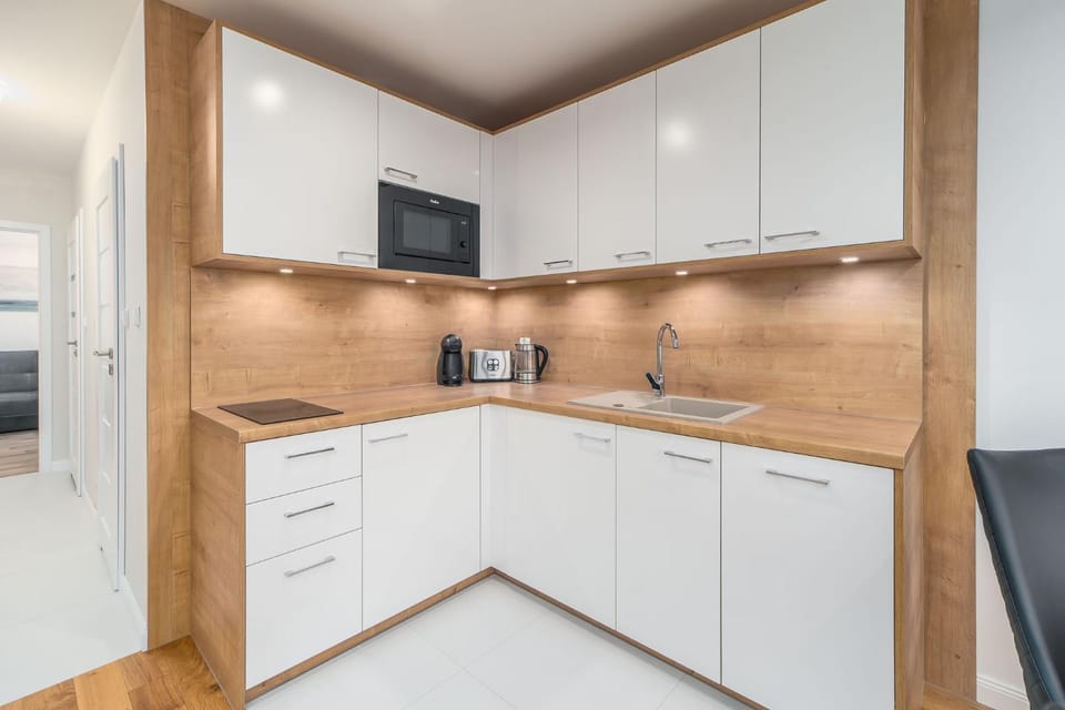 Kitchen or kitchenette, Communal kitchen
