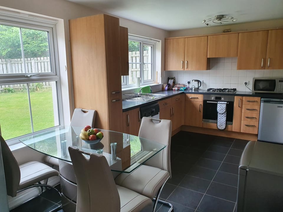 Delux Spacious Villa Villa in Inverness