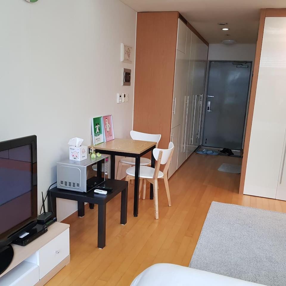 Samseong Coexmall AA Apartment in Seoul