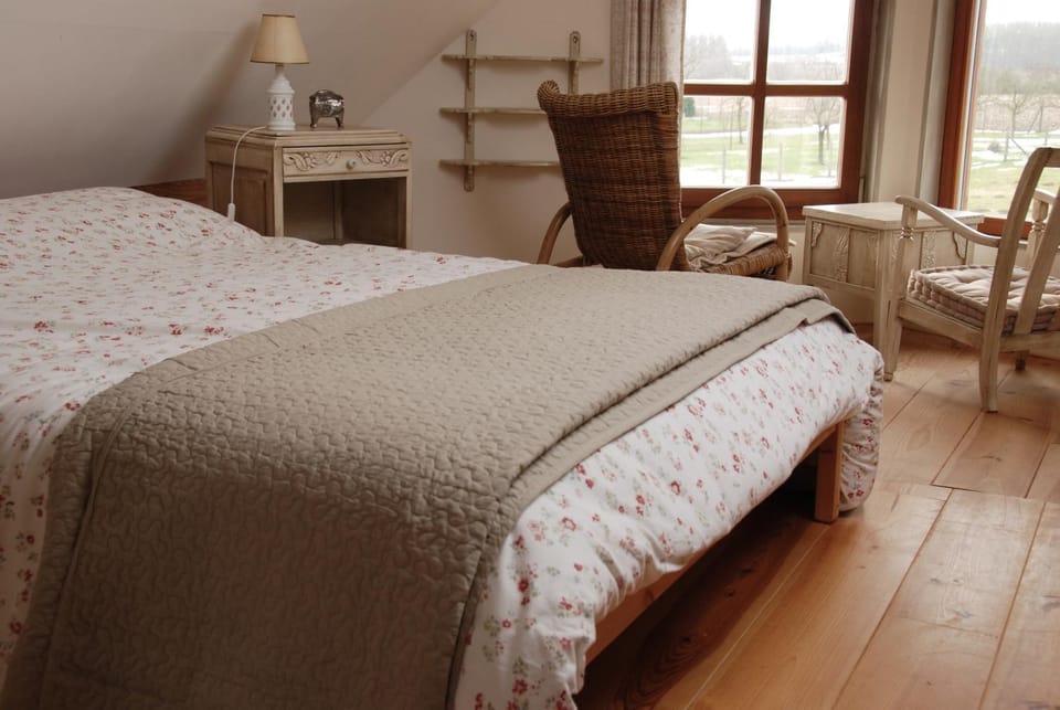 Bed, On site, Garden view, Landmark view