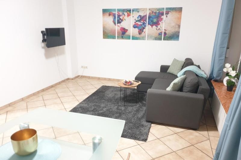 TV and multimedia, Photo of the whole room, Seating area