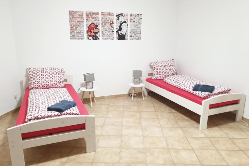 Bed, Photo of the whole room, Bedroom