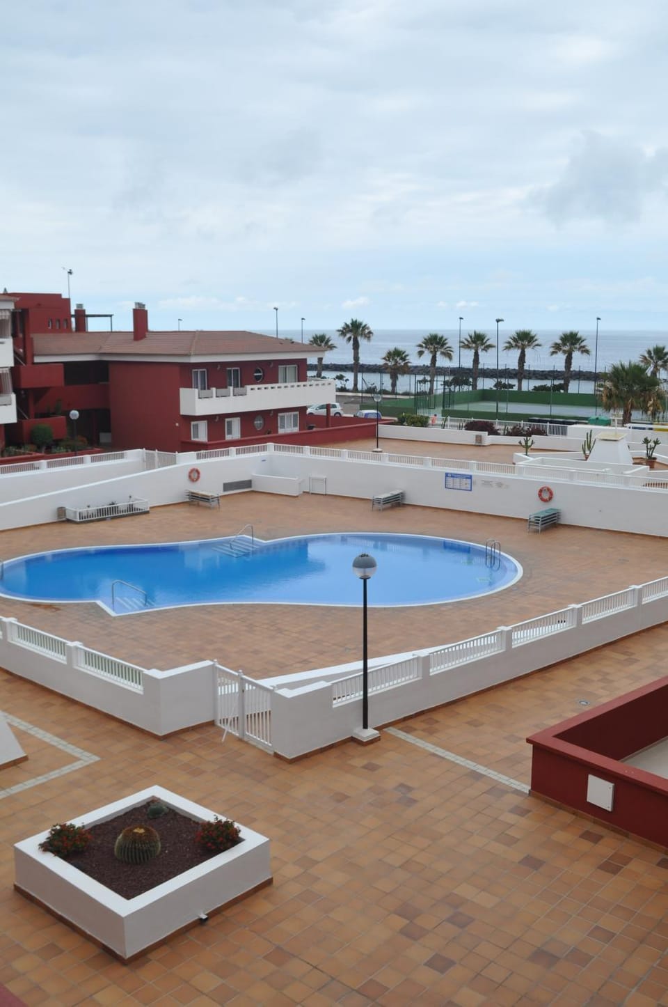 Swimming pool, Swimming pool