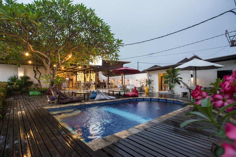Garden, Swimming pool
