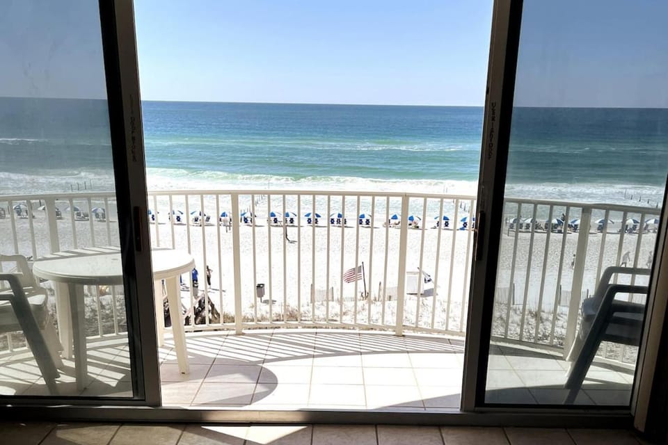 View (from property/room), Balcony/Terrace, Sea view