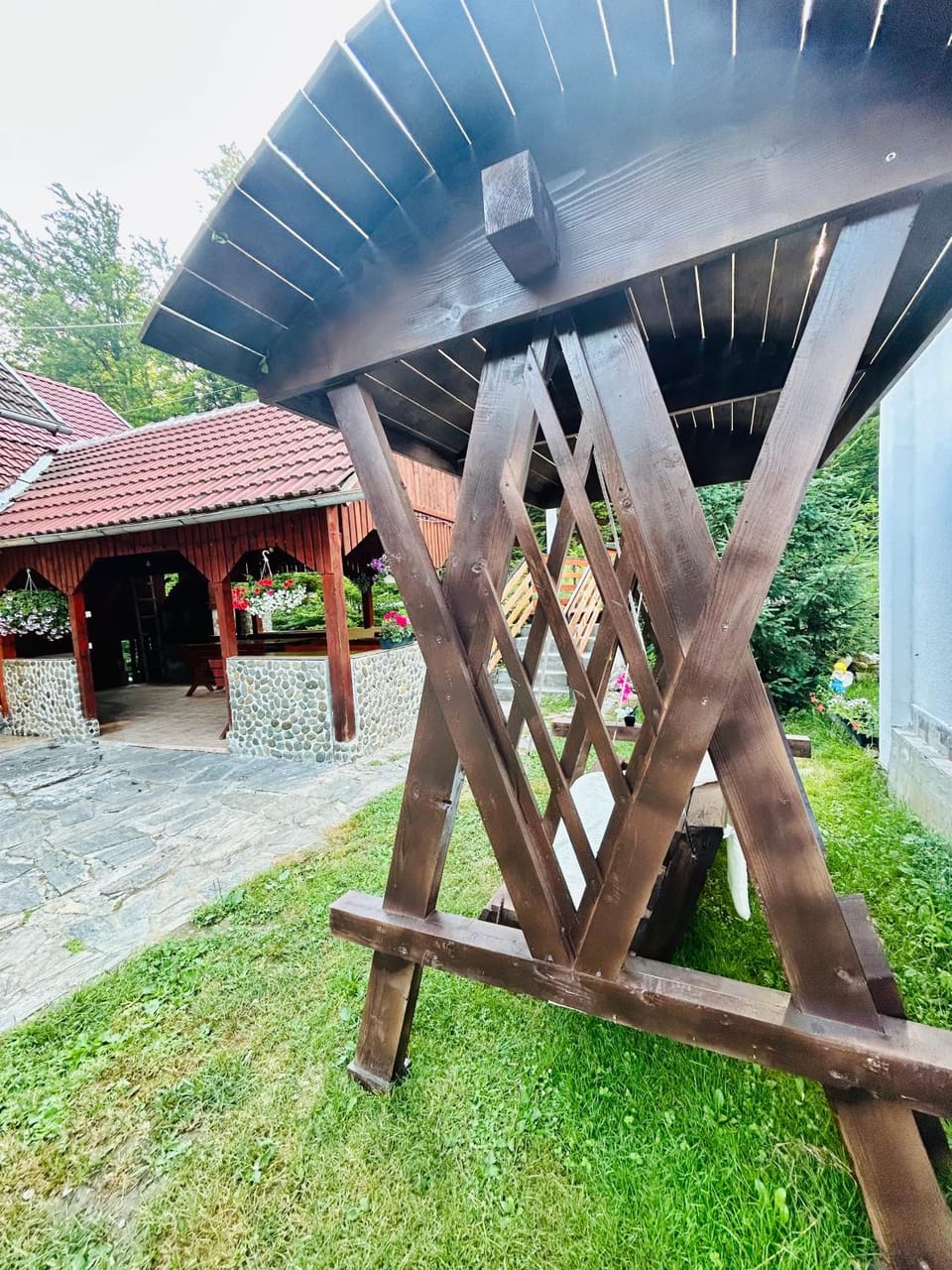 Casa Ursu Nature lodge in Romania
