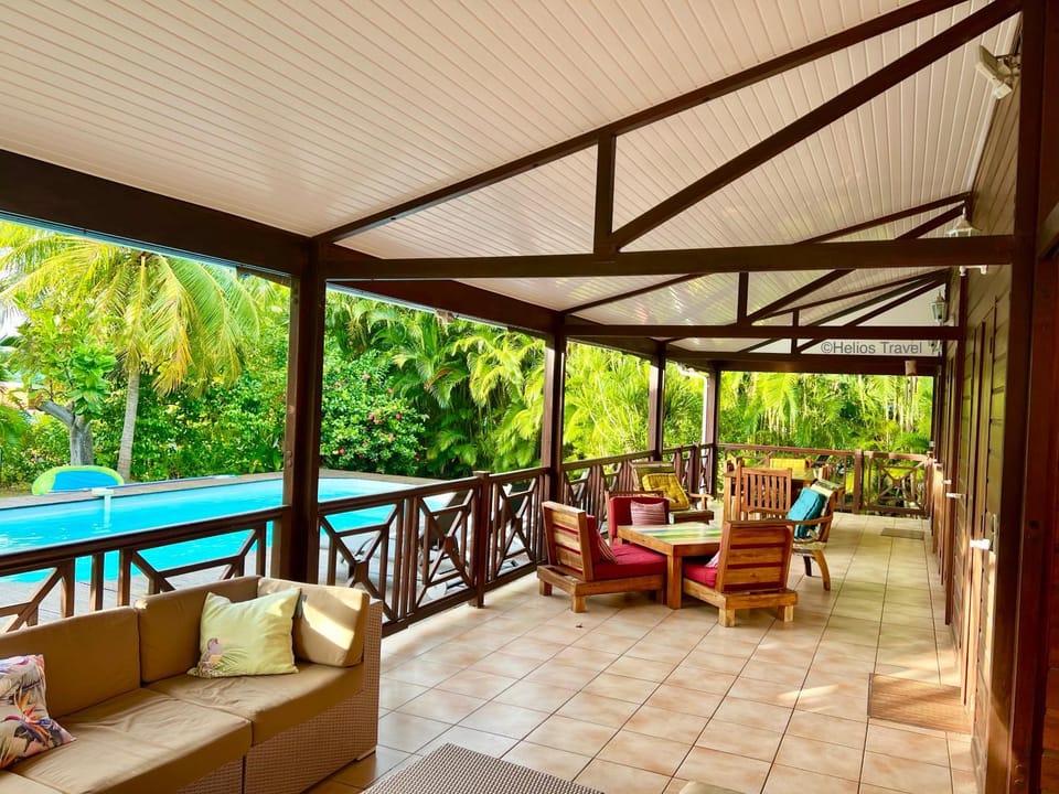 Patio, Day, Natural landscape, Garden, Balcony/Terrace, Living room, Seating area, Garden view, Pool view, Swimming pool, sunbed