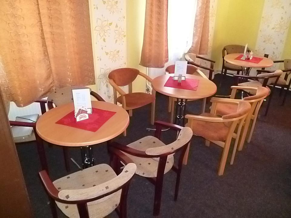 Lounge or bar